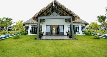 Bliss Hoi An Beach Resort & Wellness