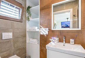 Riverside Suite Jure Private Beach
