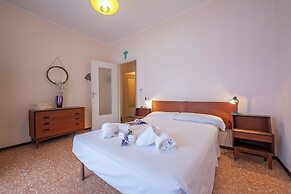 Tre Balconi Sul Mare Beach