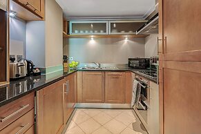 Capacious Two bed Apt in Canary Wharf