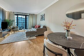 Capacious Two bed Apt in Canary Wharf