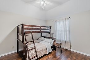 Discount Included! Stunning, Modern, Spacious Getaway Fits Any Group, 