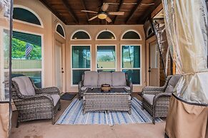 Discount Included! Stunning, Modern, Spacious Getaway Fits Any Group, 