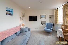 Hopetoun Cottage - Beautiful Cottage