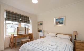 Hopetoun Cottage - Beautiful Cottage