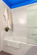 Design Villa With Parking, Navigli Area, Milan