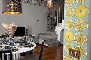 Design Villa With Parking, Navigli Area, Milan