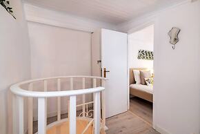 Urban &Trendy Duplex close to Lx Factory