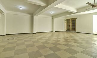 Treebo Sriz Cozy Seethamadhara