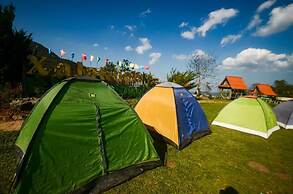 XALAKHAM PHOUKHOUN - Campsite