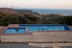 Paterakis Big Studio in Triopetra