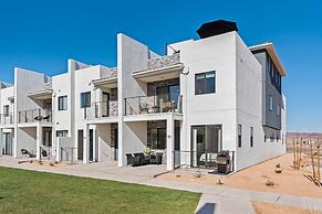 The Hub #95 by RedAwning