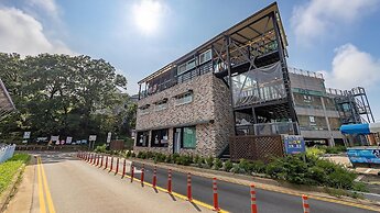 Yeongheungdo Ttobagi Pension