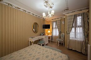 Villa Paradiso & Spa Hotel