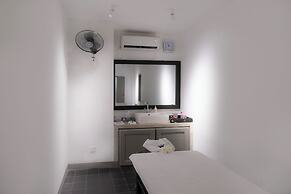 The Villa Bentota by KK Collection