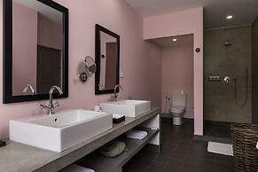 The Villa Bentota by KK Collection