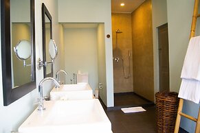 The Villa Bentota by KK Collection