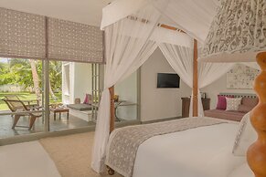 The Villa Bentota by KK Collection