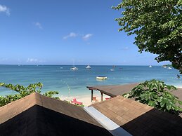 King Suite at Oceanview Resort in Jamaica - Enjoy 7 Miles Of White San