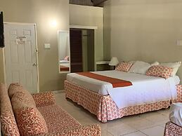 King Suite at Oceanview Resort in Jamaica - Enjoy 7 Miles Of White San