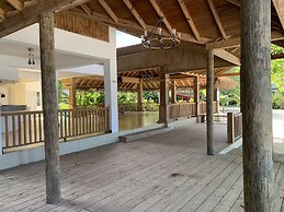 King Suite at Oceanview Resort in Jamaica - Enjoy 7 Miles Of White San