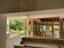 King Suite at Oceanview Resort in Jamaica - Enjoy 7 Miles Of White San