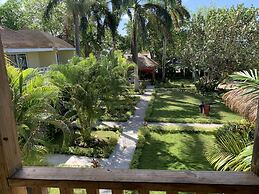 Relax In Jamaica - Enjoy 7 Miles Of White Sand Beach! 1 Bedroom Villa 