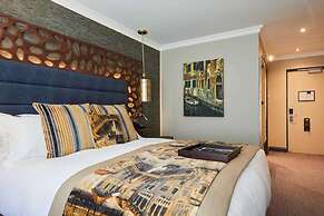 WorldHotels Distinctive Woughton House Hotel