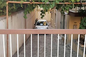 Rooftop Studio Apt - Metro Cholargos - 5 Min Walk