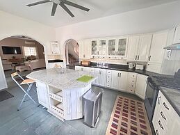 5-bed Villa With Pool in Runaway Bay, Jamaica