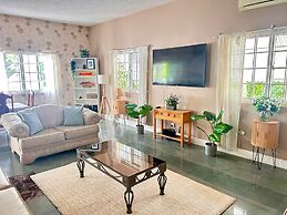 5-bed Villa With Pool in Runaway Bay, Jamaica