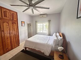 5-bed Villa With Pool in Runaway Bay, Jamaica