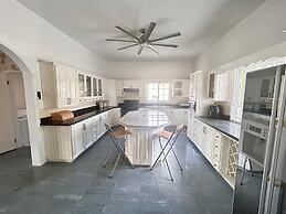 5-bed Villa With Pool in Runaway Bay, Jamaica