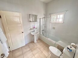 5-bed Villa With Pool in Runaway Bay, Jamaica