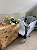 Stylish Getaway in the Heart of the Pewsey Vale