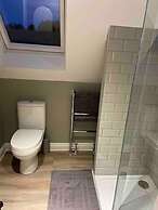 Stylish Getaway in the Heart of the Pewsey Vale