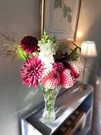 Stylish Getaway in the Heart of the Pewsey Vale