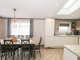 Fairways 4 - Sunny Meadows