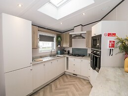 Fairways 4 - Sunny Meadows