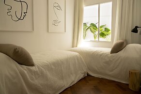 Modern ground floor with private patio