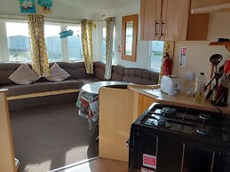 Arizona Family and Dogs Welcome Caravan 3 Bedrooms