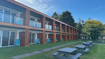 Sea Edge Beachside Hotel