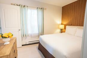 Sea Edge Beachside Hotel