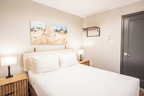 Sea Edge Beachside Hotel
