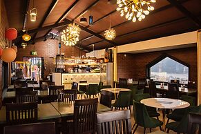 Hotel Palmera Dorada