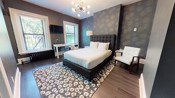 Premier Suites - Bay Village