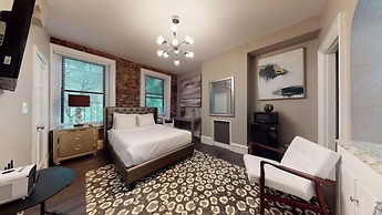 Premier Suites - Bay Village