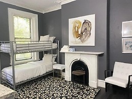 Premier Suites - Bay Village