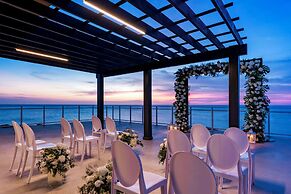 Embassy Suites By Hilton Aruba Beach Resort