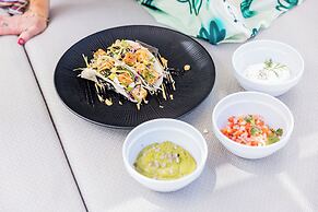 Embassy Suites By Hilton Aruba Beach Resort